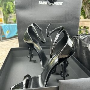 Saint Laurent